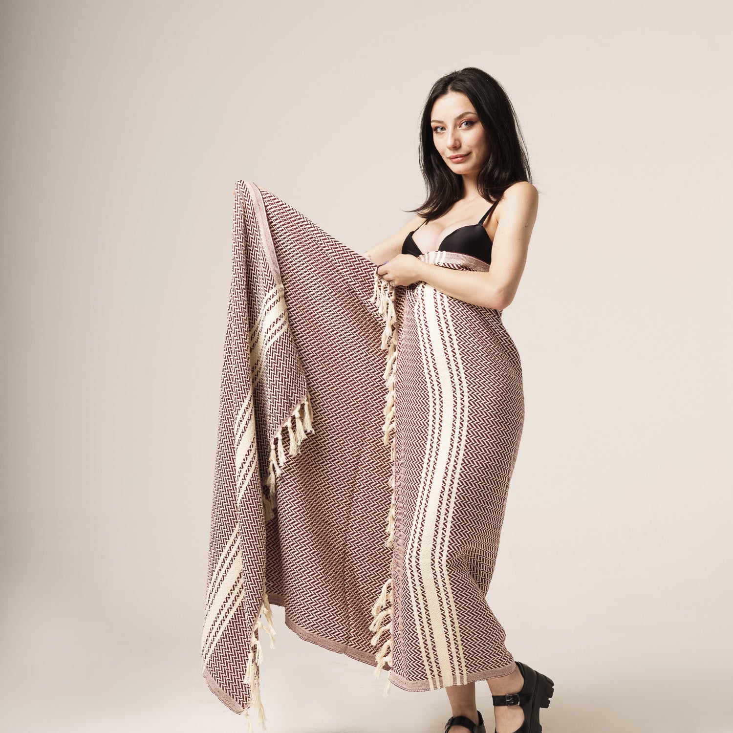 W-Design, Organic Cotton Bath Towel (Burgundy)